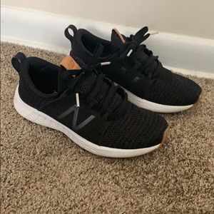 New Balance Tennis Shoe